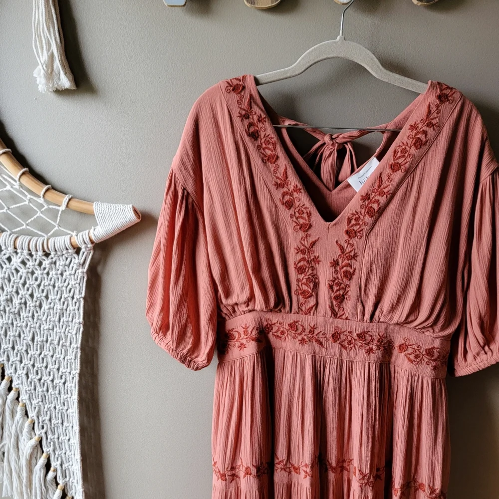 Bohme | Willow Embroidered Tie Back Maxi Dress_5